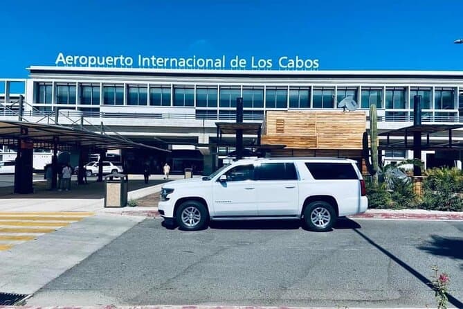 Getting to Cabo: The Airport & Transportation Guide